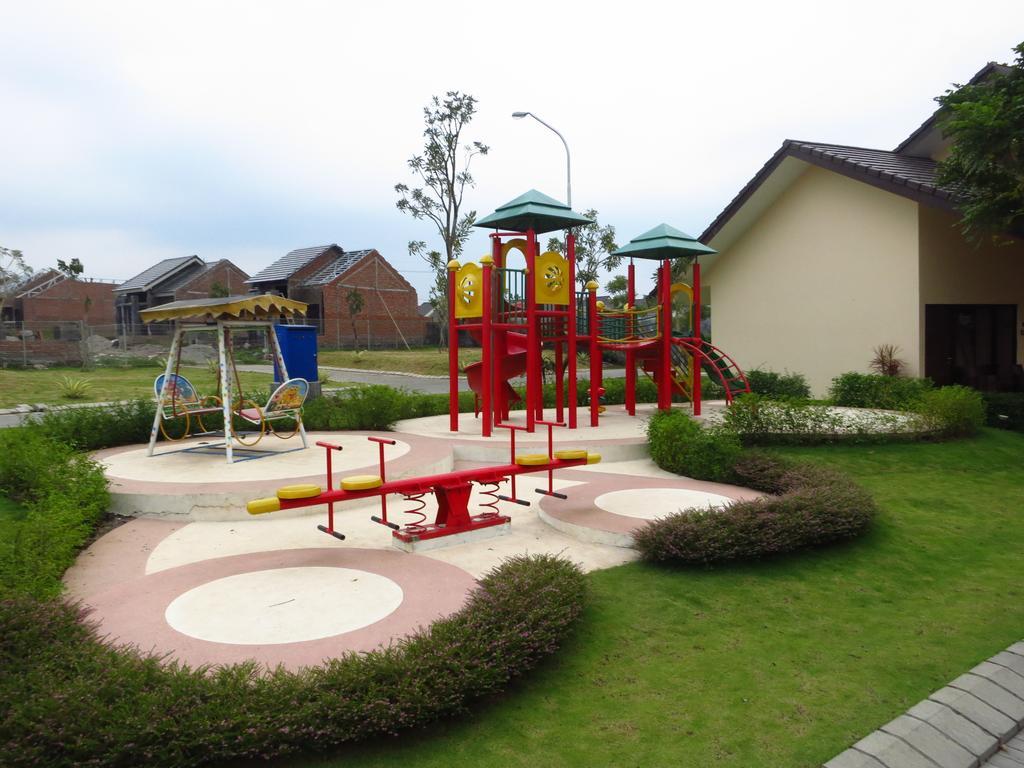 Bess Resort & Waterpark Hotel And Convention Malang Buitenkant foto